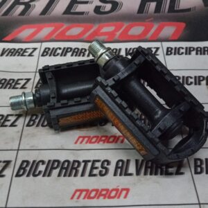 PEDAL PLASTICO TT  CHICO